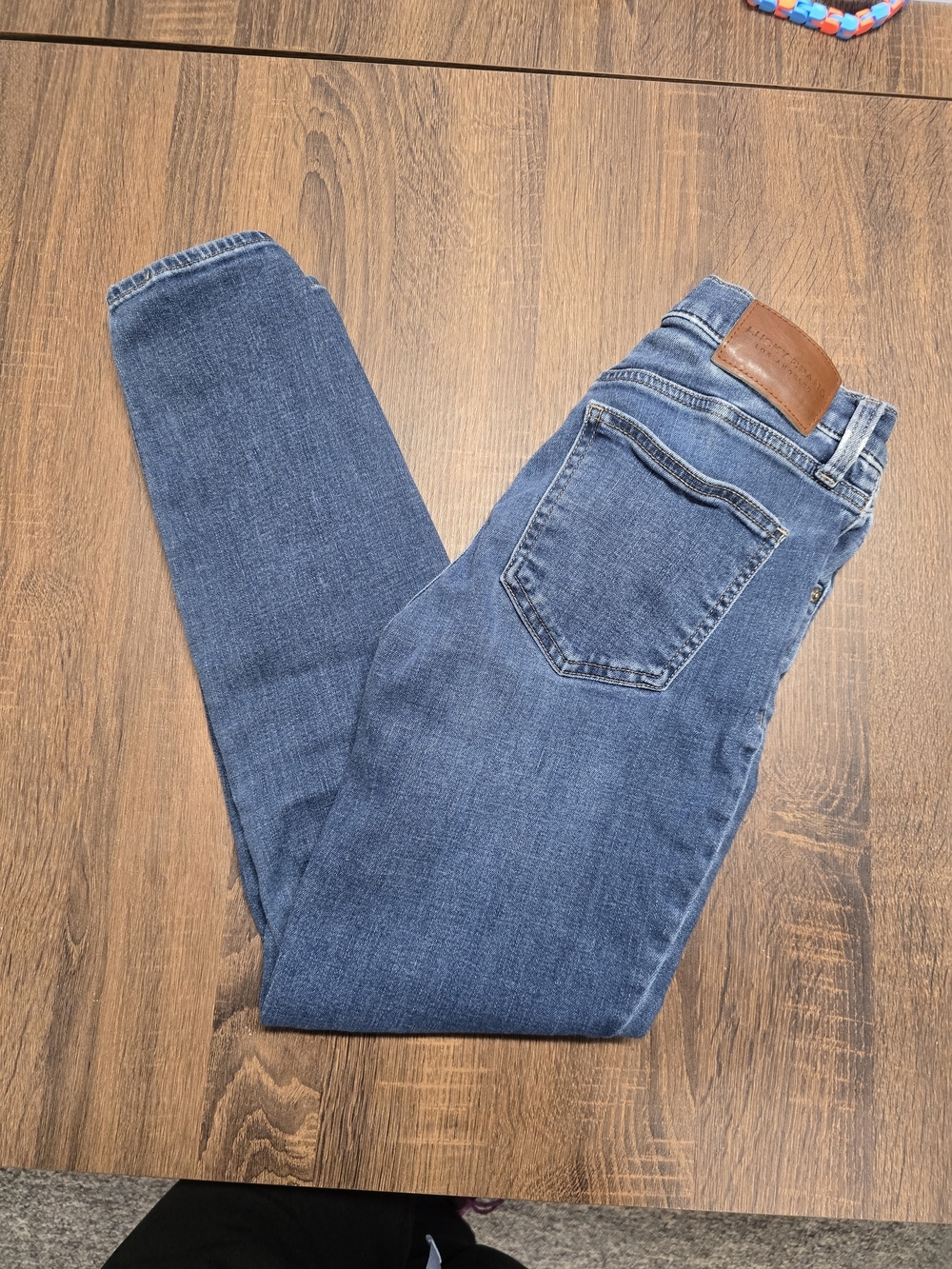 Lucky Brand Lucky You Skinny Jeans Women's Size 27/4 Medium Wash Stretch Denim